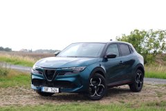 Alfa Romeo Junior Ibrida Speciale 2025