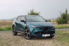 Alfa Romeo Junior Ibrida Speciale 2025