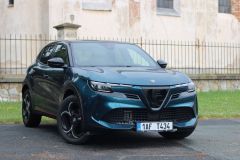 Alfa Romeo Junior Ibrida Speciale 2025