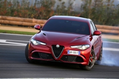 Alfa Romeo Giulia Quadrifoglio 2016