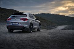 Alfa Romeo Stelvio 2023