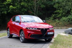 Alfa Romeo Tonale 1.3 Turbo PHEV Tributo Italiano 2025