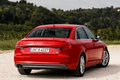 Audi A4 2.0 TDI ultra 2015
