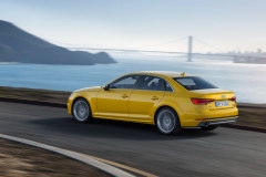 Audi A4 2.0 TFSI quattro S Line 2015