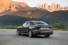 Audi A4 45 TFSI quattro S Line 2019