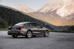 Audi A4 45 TFSI quattro S Line 2019