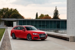Audi A4 Avant 3.0 TDI S line quattro 2015