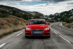 Audi A4 Avant 3.0 TDI S line quattro 2015