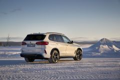 BMW iX5 Hydrogen in Arjeplog Feb 22