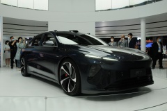 Nio eT7