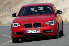 BMW 118i 5-door F20 2011