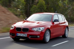 BMW 118i 5-door F20 2011