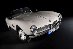 P90229719_highRes_elvis-bmw-507-08-201