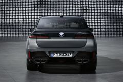 BMW M760e xDrive 2022