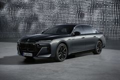 BMW M760e xDrive 2022