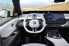 BMW iX3 50 xDrive 2025