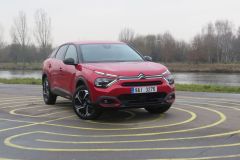 Citroën C4 1.5 BlueHDi 130 EAT8 Shine Pack (2022)