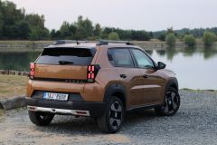 Fiat Grande Panda Hybrid La Prima 2025