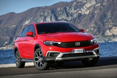 Fiat Tipo Cross Station Wagon Red 2022