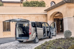 Ford Tourneo Custom LWB 2018