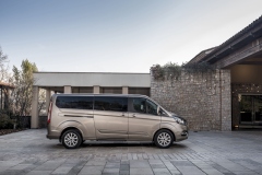 Ford Tourneo Custom LWB 2018