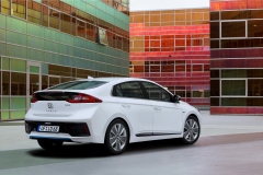 Hyundai Ioniq Hybrid 2016