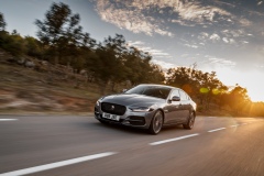 Jaguar XE 2019