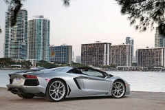 Lamborghini Aventador Roadster 2013