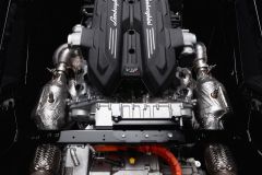 Lamborghini Revuelto LB744: Motor