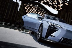 Lexus ES 2026