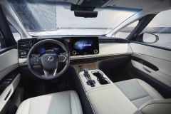 Lexus LM 2023