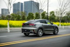 Lynk & Co 05