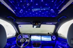 Mercedes-Benz GLB 2025 panoramatická střecha
