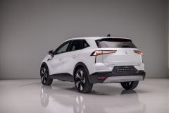 Mitsubishi Grandis HEV 2025