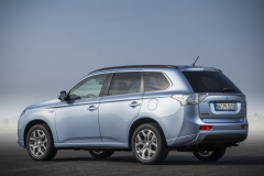 Mitsubishi Outlander PHEV 2014