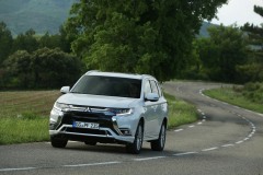 Mitsubishi Outlander PHEV 2018