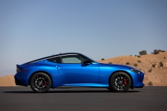 2023-Nissan-Z-U.S.-market-Performance-grade_003-1200x800