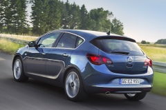 Opel Astra 2012