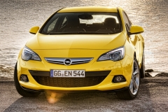 Opel Astra GTC 2011