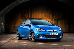 Opel Astra OPC 2012