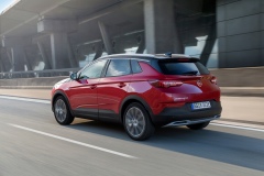 Opel Grandland X Hybrid 4 2020