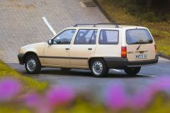 Opel Kadett 1.3i Caravan (1985)
