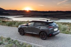 Peugeot e-2008 GT 115 kW (2023)