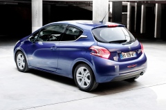 Peugeot 208 2012