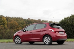 Peugeot 208 2012
