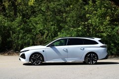Peugeot 308 SW Plug-in hybrid 195 GT 2026