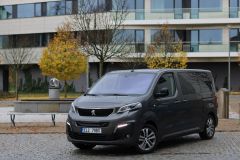 Peugeot e-Traveller Allure Standard (2023)