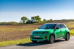 Renault 5 E-Tech Elektrický 110 kW Iconic 2025