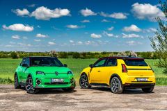 Renault 5 E-Tech Elektrický 110 kW Iconic 2025