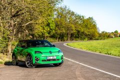 Renault 5 E-Tech Elektrický 110 kW Iconic 2025